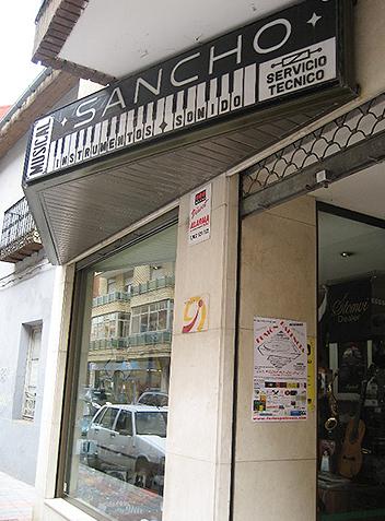 Musical Sancho fachada de la tienda musical
